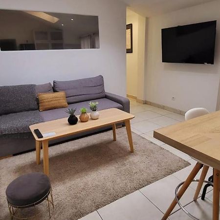 Nalan Orrygeois, Spa, Sauna, Proche Asterix Kültér fotó