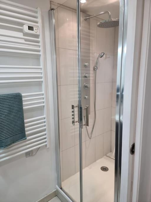 Nalan Orrygeois, Spa, Sauna, Proche Asterix Kültér fotó